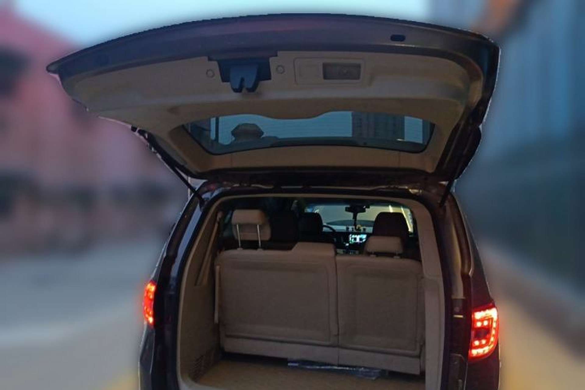 Used Buick GL8 2014 2.4L LT Luxury Business Executive Edition Trunk