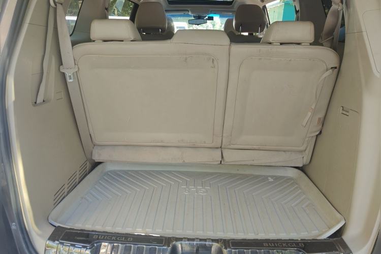 Used Buick GL8 2014 2.4L LT Luxury Business Executive Edition Trunk