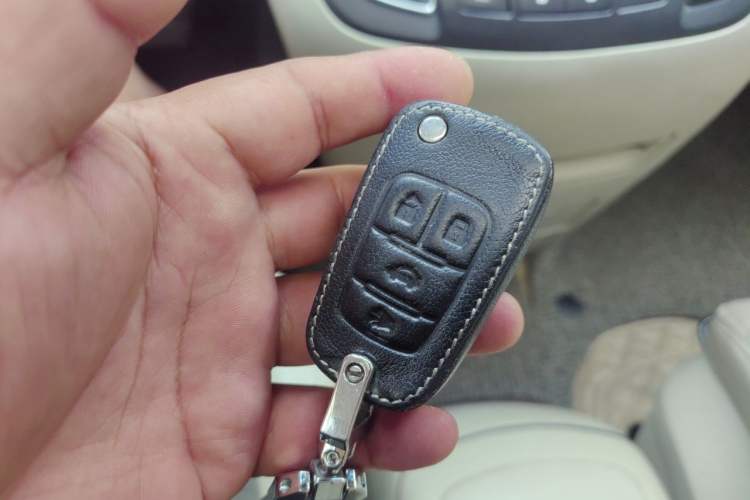 Used Buick GL8 2014 2.4L Executive Edition Vehicle Key