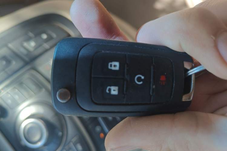 Used Buick GL8 2014 2.4L LT Luxury Business Executive Edition Vehicle Key