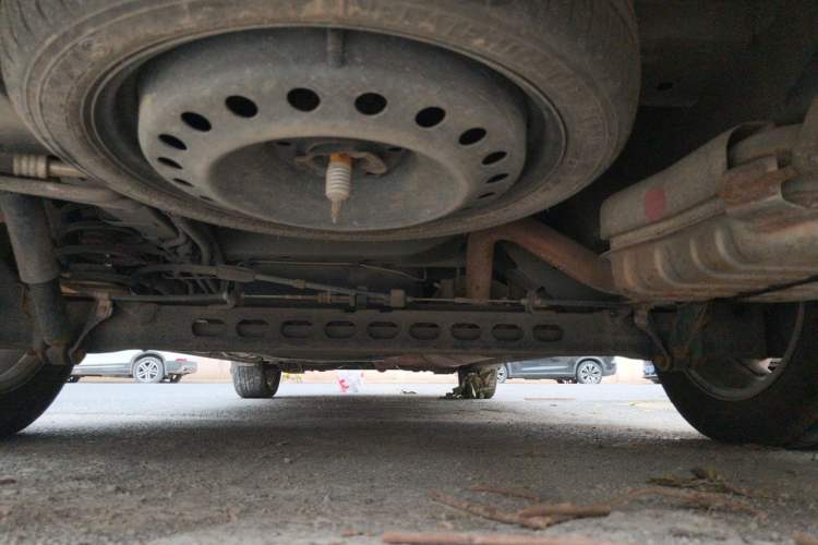 Used Buick GL8 2014 2.4L Classic Edition Chassis Rear