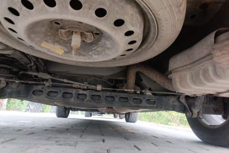 Used Buick GL8 2014 2.4L Classic Edition Chassis Rear