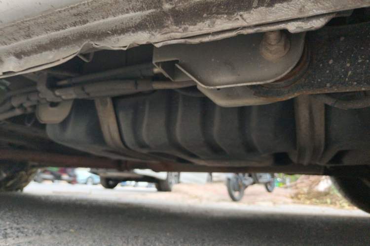 Used Buick GL8 2014 2.4L Classic Edition Chassis Rear Left