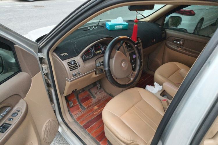 Used Buick GL8 2014 2.4L Classic Edition Driver Seat