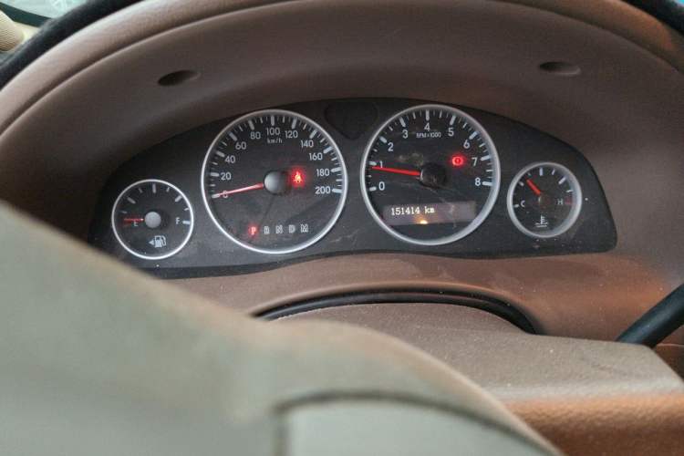 Used Buick GL8 2014 2.4L Classic Edition Odometer Close Up