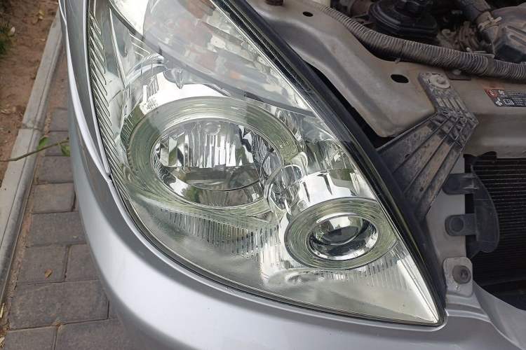 Used Buick GL8 2014 2.4L Classic Edition Right Front Headlight
