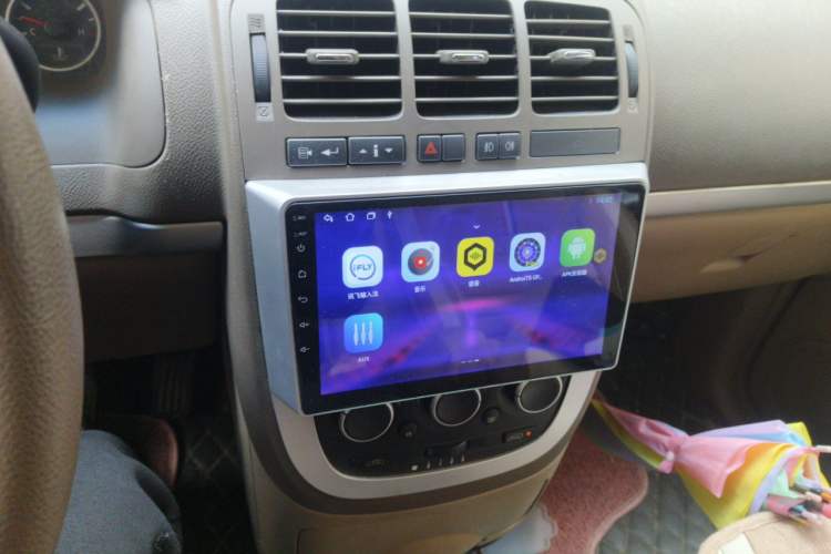 Used Buick GL8 2014 2.4L Classic Edition Audio And AC Panel
