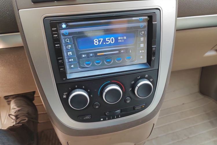 Used Buick GL8 2014 2.4L Comfort Edition Audio And AC Panel