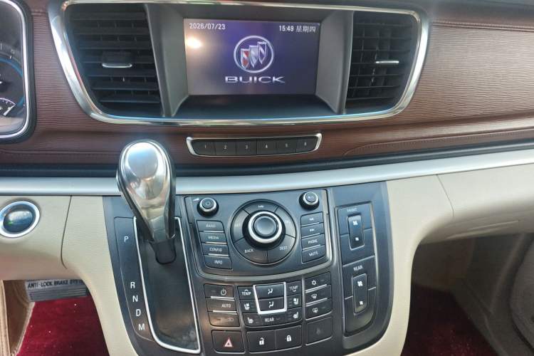 Used Buick GL8 2014 3.0L XT Luxury Business Flagship Edition Audio And AC Panel