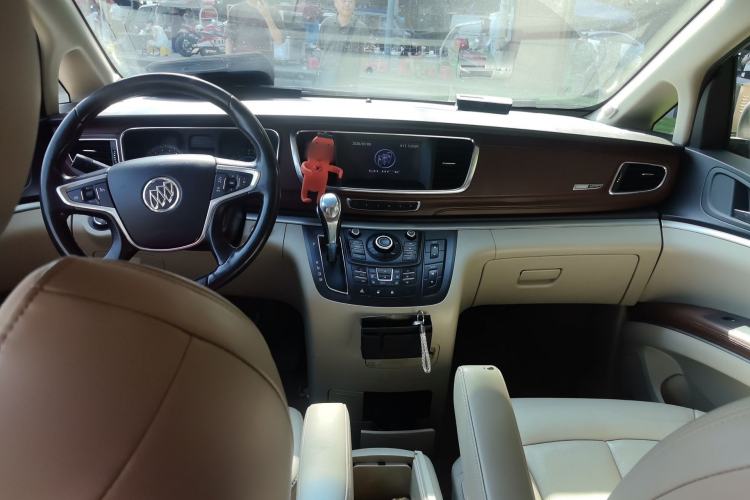 Used Buick GL8 2014 3.0L XT Luxury Business Flagship Edition Center Console