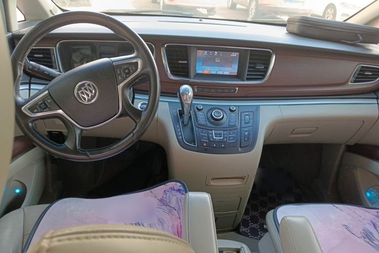 Used Buick GL8 2014 3.0L GT Luxury Business Haoya Edition Center Console