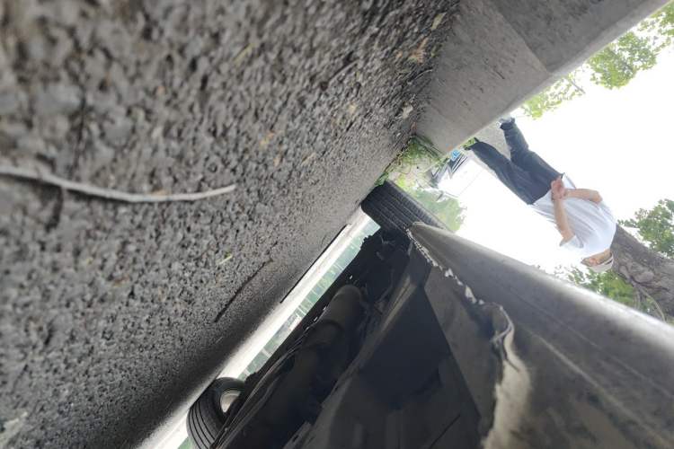 Used Buick GL8 2014 2.4L Classic Edition Chassis Front Right