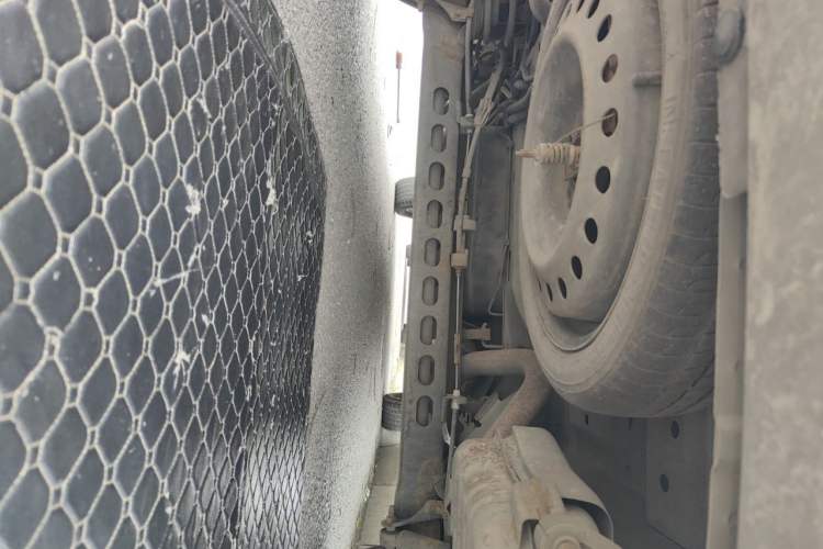 Used Buick GL8 2014 2.4L Classic Edition Chassis Rear