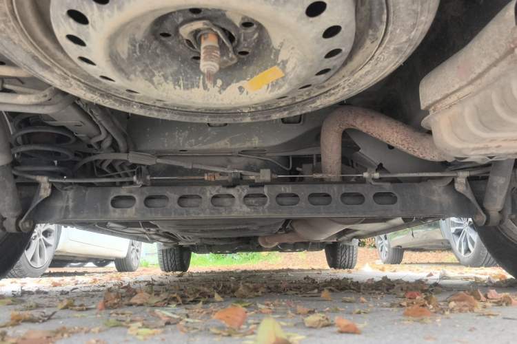 Used Buick GL8 2014 2.4L Classic Edition Chassis Rear