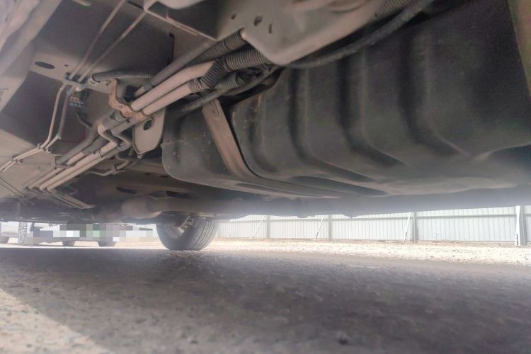 Used Buick GL8 2014 2.4L Classic Edition Chassis Rear Left