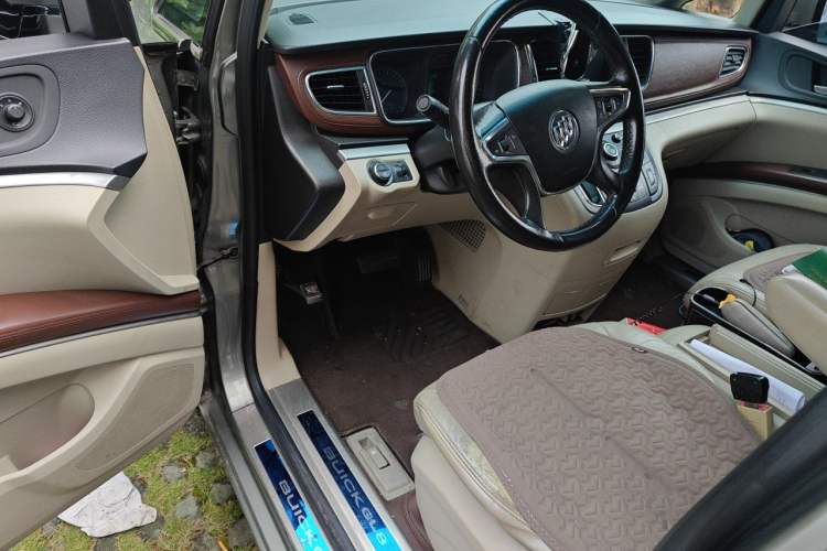 Used Buick GL8 2014 3.0L GT Luxury Business Haoya Edition Driver Seat