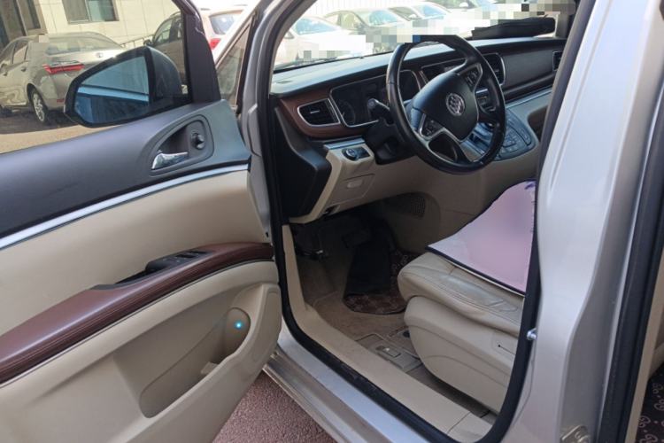 Used Buick GL8 2014 3.0L GT Luxury Business Haoya Edition Driver Seat
