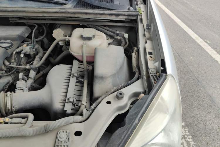 Used Buick GL8 2014 2.4L Classic Edition Engine Bay Left