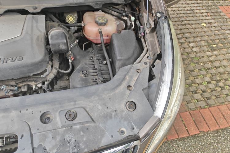 Used Buick GL8 2014 3.0L GT Luxury Business Haoya Edition Engine Bay Left