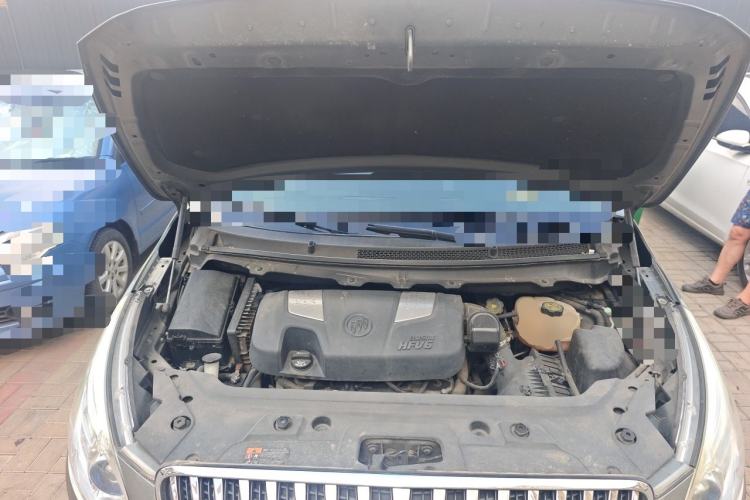 Used Buick GL8 2014 3.0L XT Luxury Business Flagship Edition Engine Bay