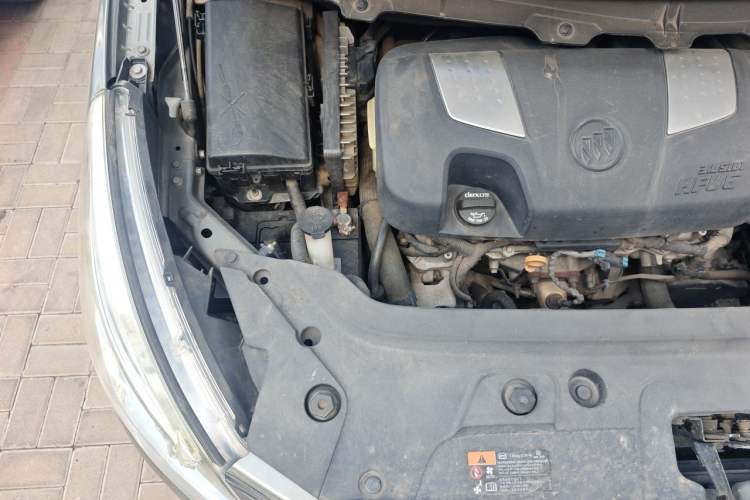 Used Buick GL8 2014 3.0L XT Luxury Business Flagship Edition Engine Bay Right