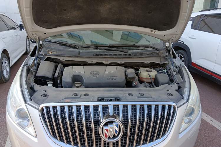 Used Buick GL8 2014 3.0L GT Luxury Business Haoya Edition Engine Bay