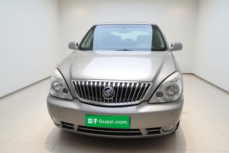 Used Buick GL8 2014 2.4L Comfort Edition Exterior 1