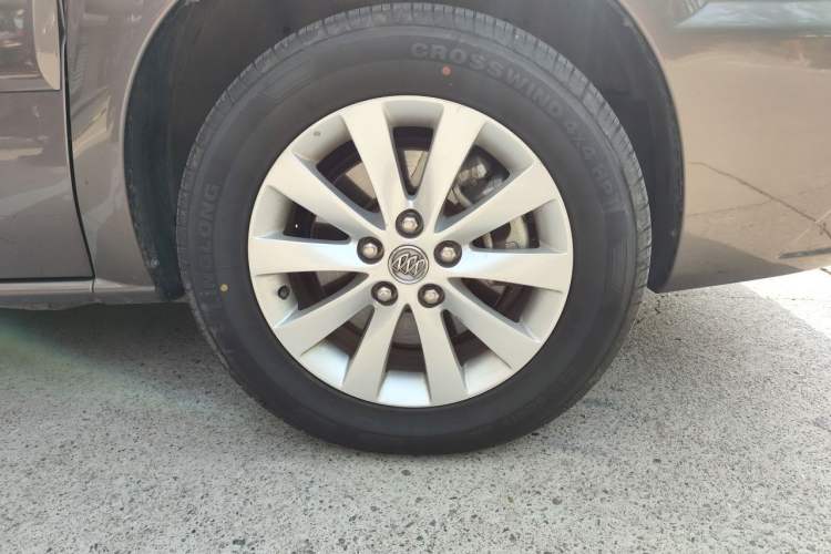 Used Buick GL8 2014 2.4L Classic Edition Exterior 7