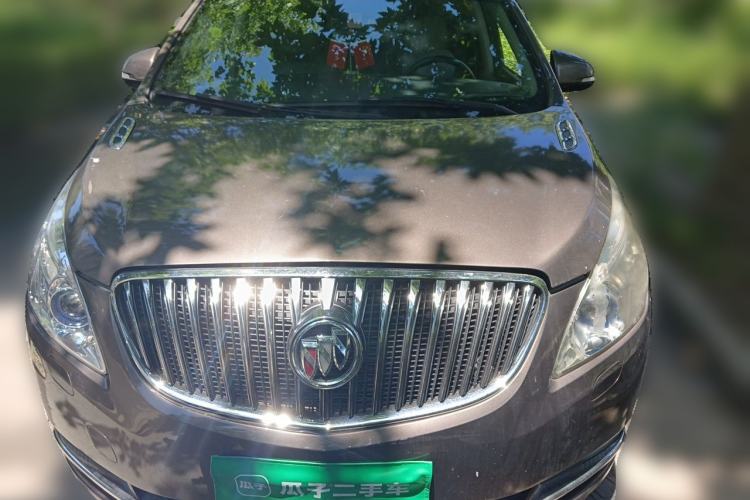 Used Buick GL8 2014 2.4L Executive Edition Front