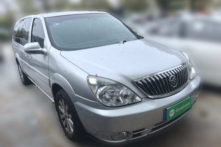 Used Buick GL8 2014 2.4L Classic Edition Front Right 45 Deg