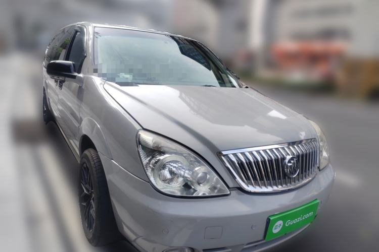 Used Buick GL8 2014 2.4L Classic Edition Front Right 45 Deg