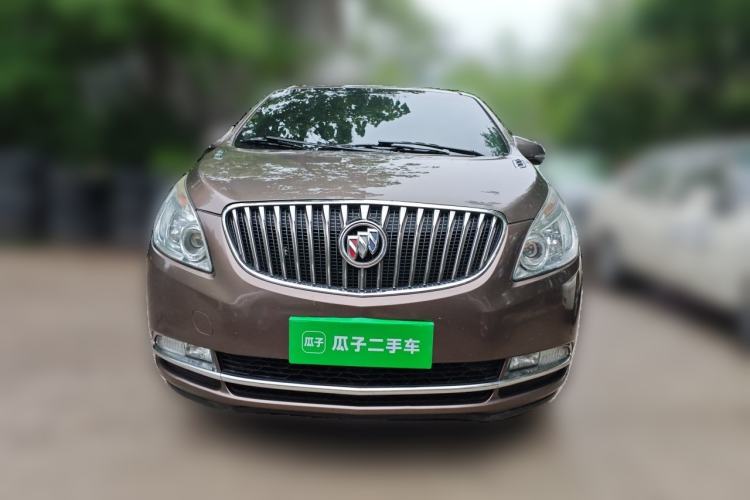Used Buick GL8 2014 2.4L CT Luxury Business Comfort Edition Front