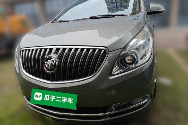 Used Buick GL8 2014 3.0L GT Luxury Business Haoya Edition Front