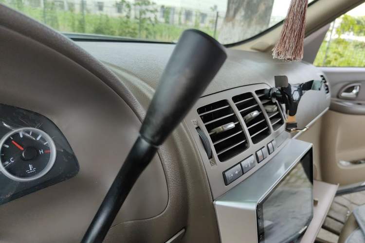Used Buick GL8 2014 2.4L Classic Edition Gear Lever