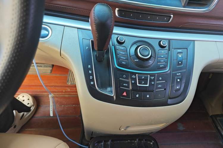 Used Buick GL8 2014 2.4L CT Luxury Business Comfort Edition Gear Lever