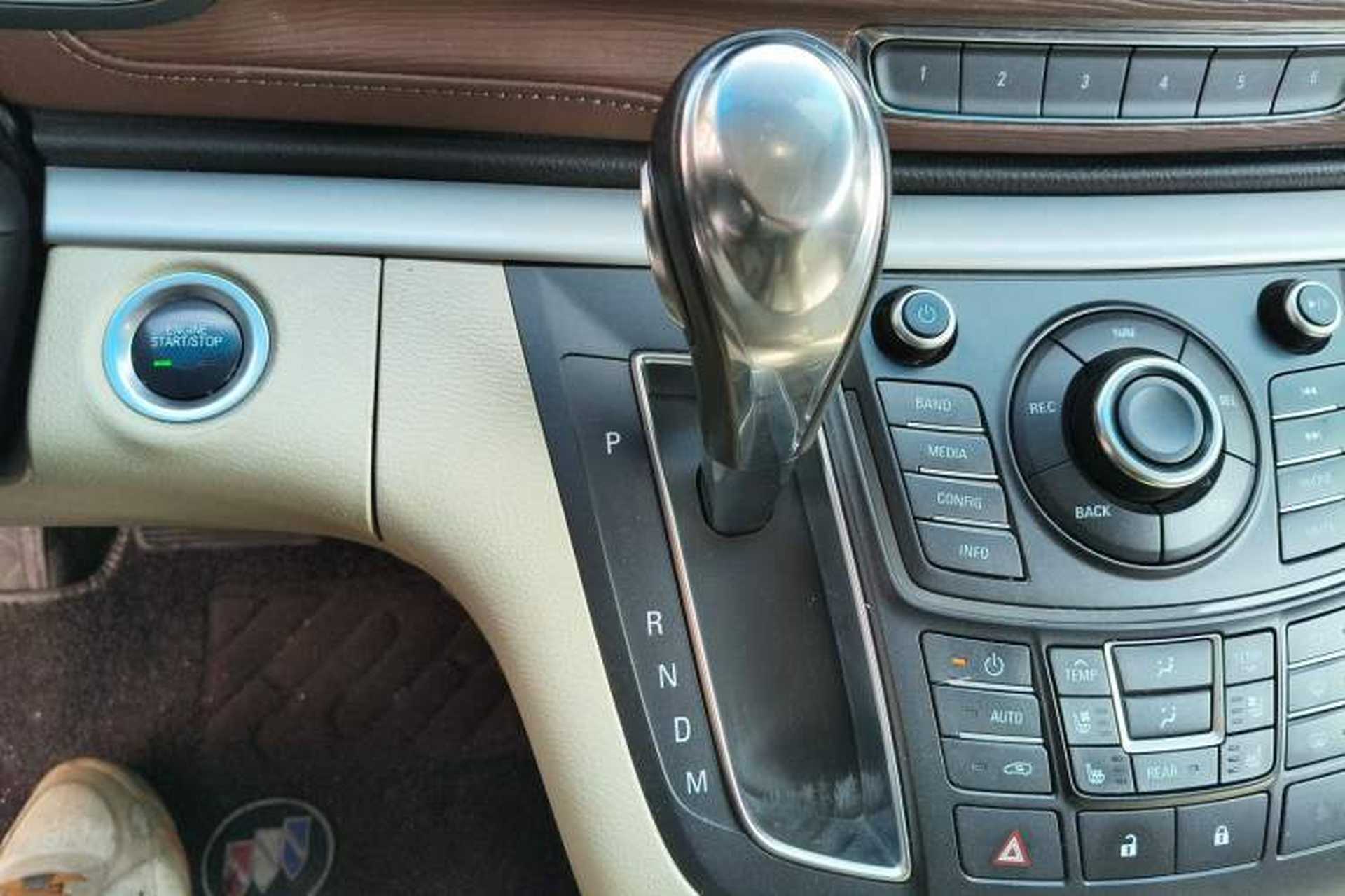 Used Buick GL8 2014 3.0L XT Luxury Business Flagship Edition Gear Lever