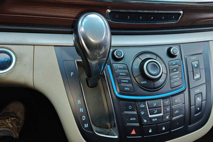 Used Buick GL8 2014 3.0L GT Luxury Business Haoya Edition Gear Lever