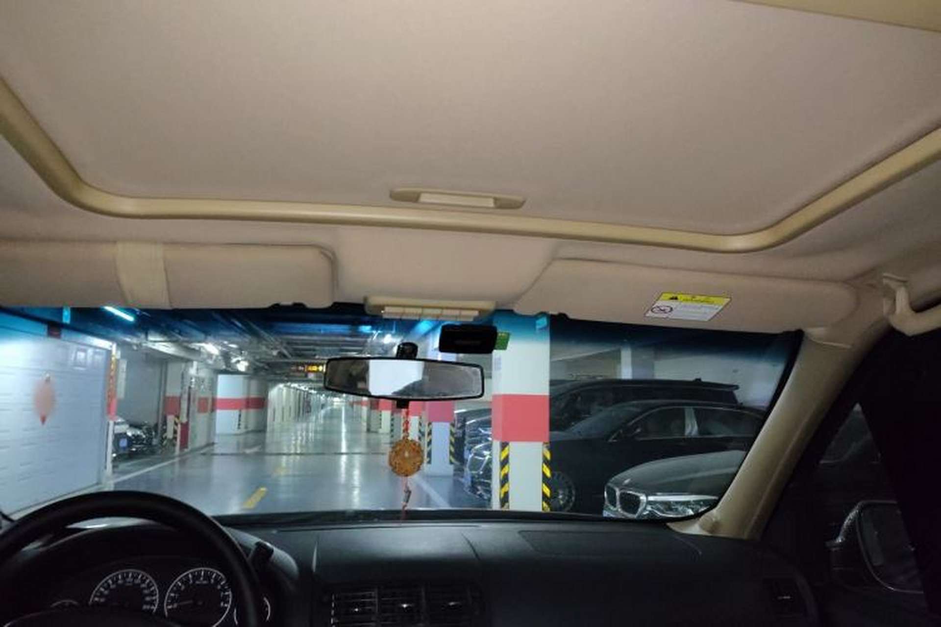 Used Buick GL8 2014 2.4L Executive Edition Headliner