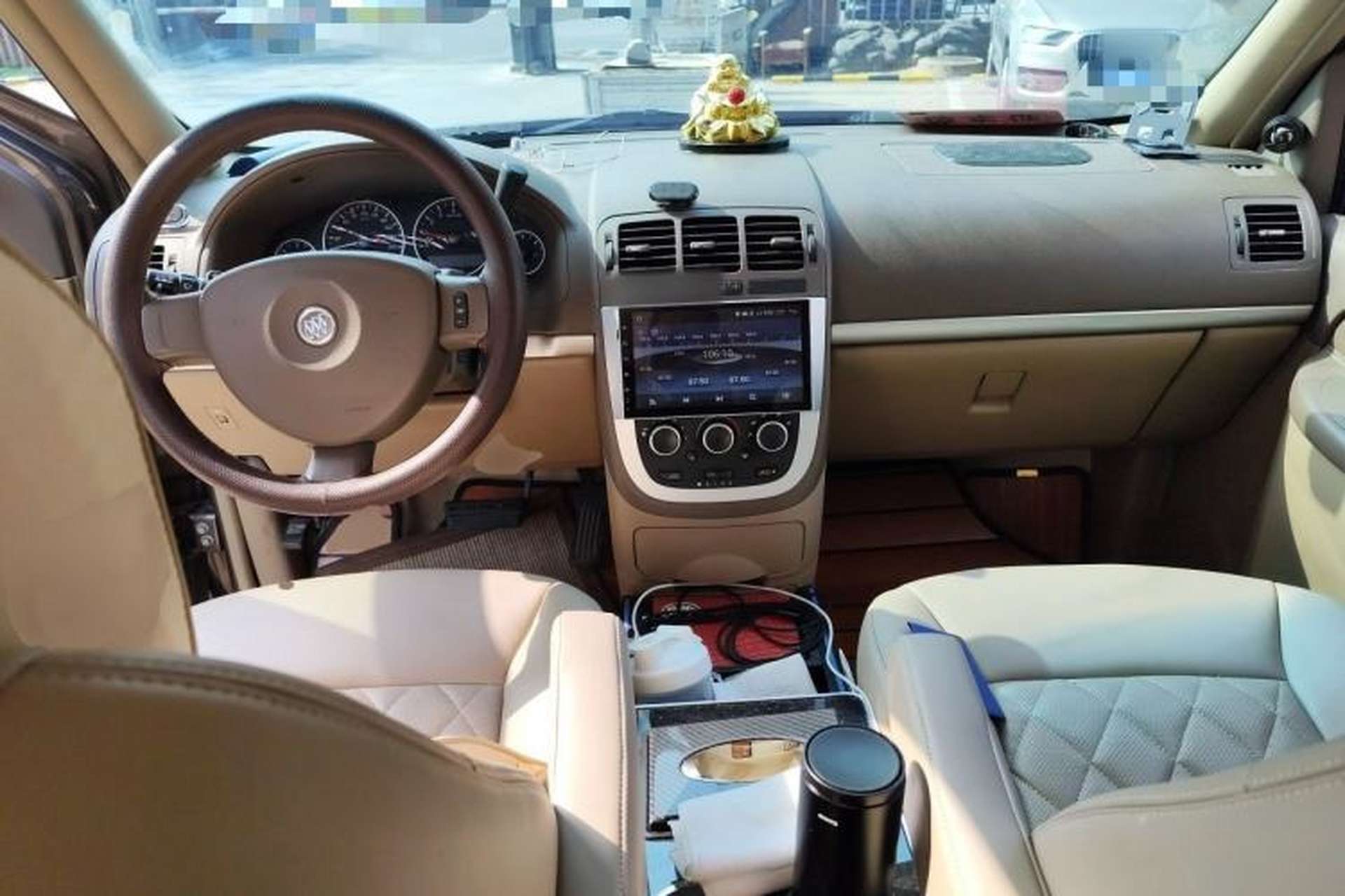 Used Buick GL8 2014 2.4L Classic Edition Interior 2