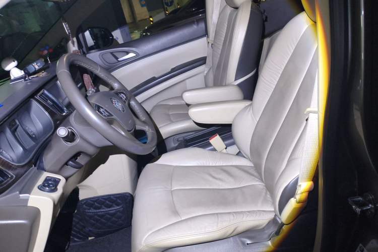 Used Buick GL8 2014 3.0L XT Luxury Business Flagship Edition Left Front Seat