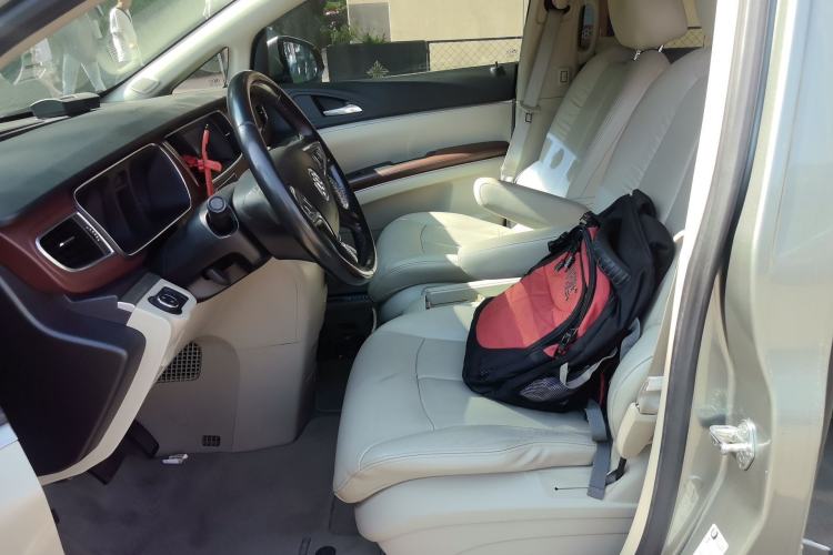 Used Buick GL8 2014 3.0L XT Luxury Business Flagship Edition Left Front Seat