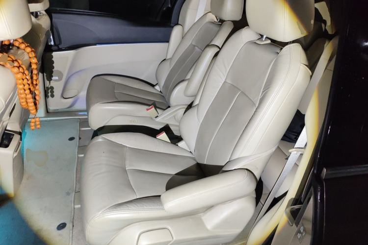 Used Buick GL8 2014 3.0L XT Luxury Business Flagship Edition Left Rear Seat