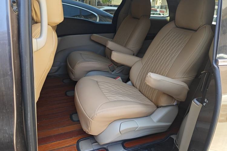Used Buick GL8 2014 2.4L CT Luxury Business Comfort Edition Left Rear Seat