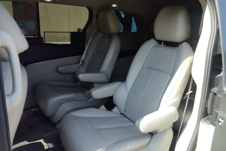 Used Buick GL8 2014 3.0L XT Luxury Business Flagship Edition Left Rear Seat