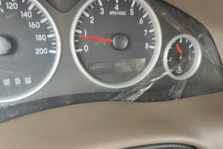 Used Buick GL8 2014 2.4L Classic Edition Odometer Close Up