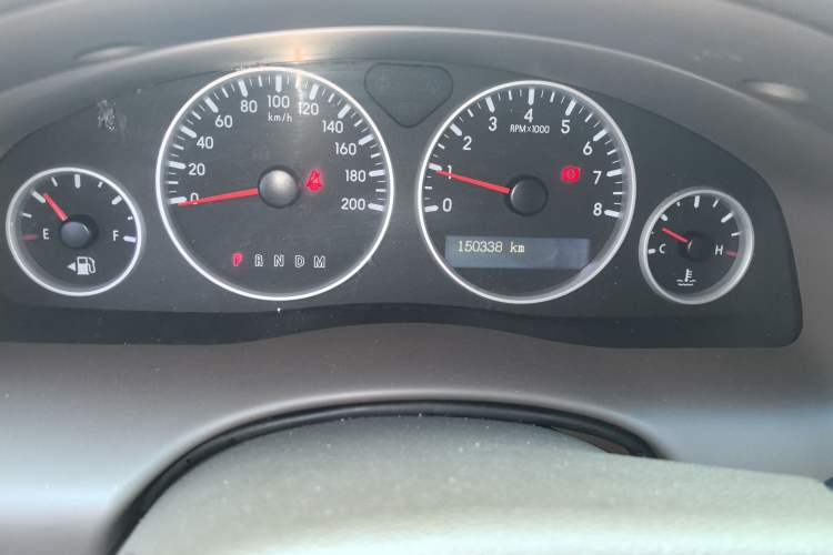 Used Buick GL8 2014 2.4L Classic Edition Odometer Close Up