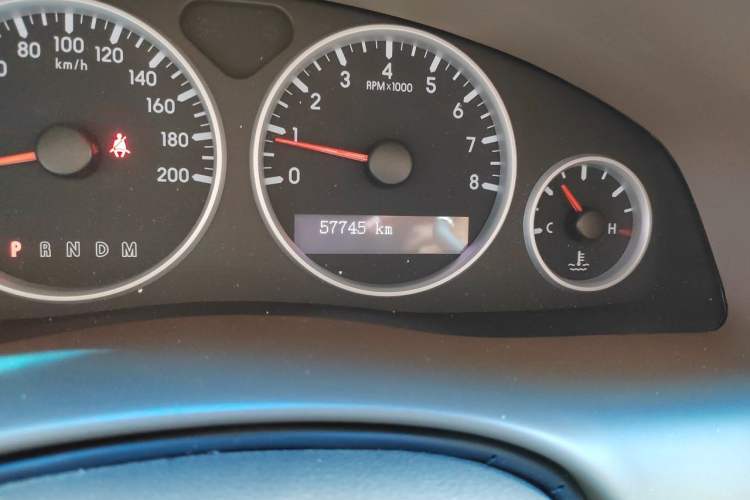 Used Buick GL8 2014 2.4L Comfort Edition Odometer Close Up