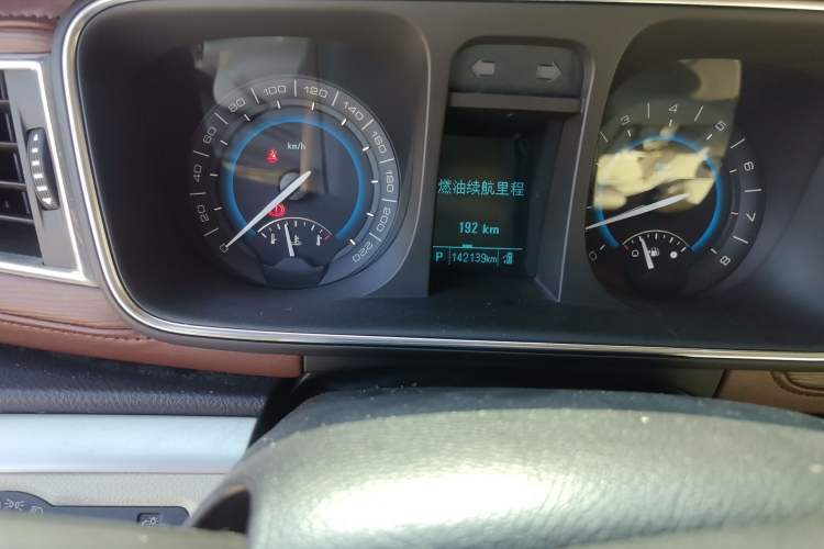 Used Buick GL8 2014 3.0L XT Luxury Business Flagship Edition Odometer Close Up