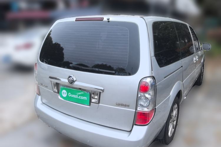 Used Buick GL8 2014 2.4L Classic Edition Rear Right 45 Deg