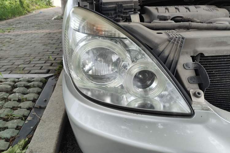 Used Buick GL8 2014 2.4L Classic Edition Right Front Headlight